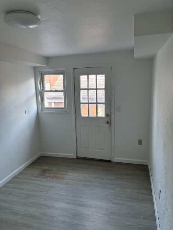 Foto del edificio - 323 Smith Wy