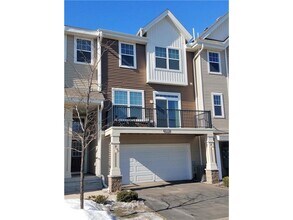 Building Photo - 11898 Emery Village Dr N