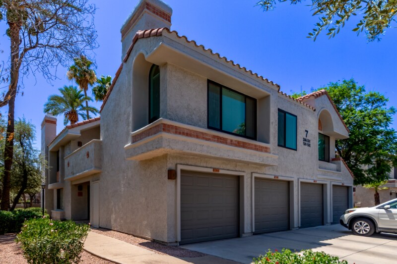 Foto principal - 10055 E Mountainview Lake Dr