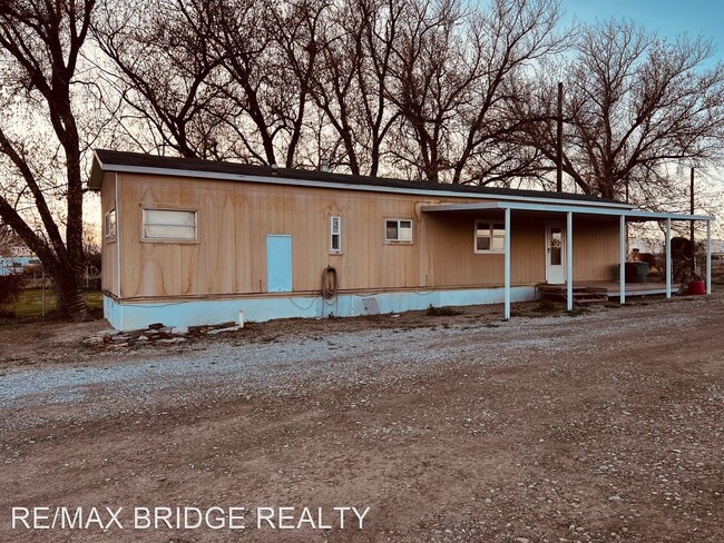 Building Photo - 2 br, 1 bath House - 598 S Fairgrounds Rd