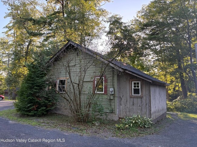 Building Photo - 15 Jackson Hill Rd