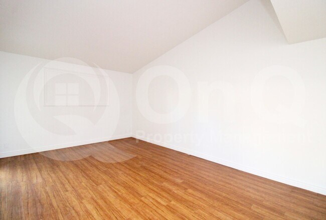 Building Photo - 5621 N 79th St