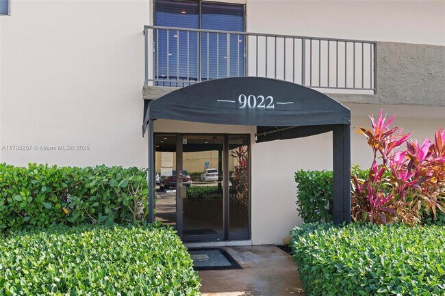 Foto del edificio - 9022 NE 8th Ave