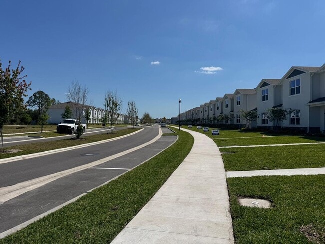 Building Photo - 428 Preston Cv Dr