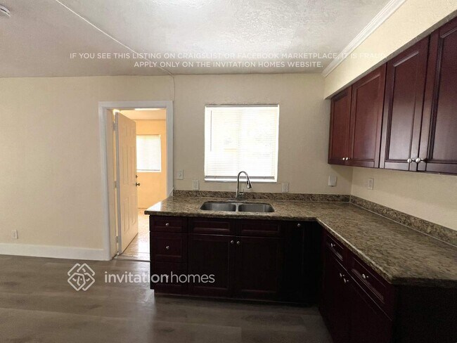 Foto del edificio - 1030 Atkinson Ave