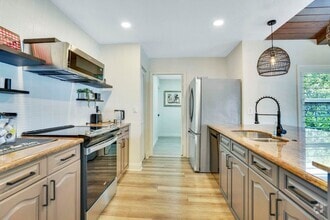 Building Photo - 1315 Gallinule Dr