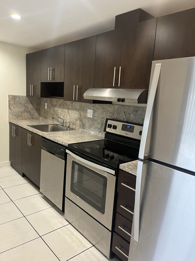 Building Photo - 4230 NW 79th Ave
