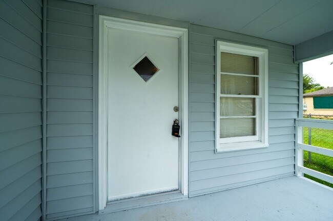 Foto del edificio - Renovated 2BR home- Move in Ready!