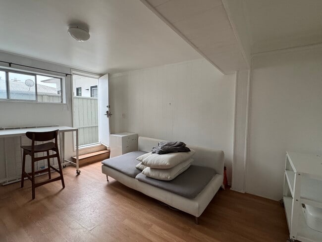Building Photo - 4208 Highland Ave