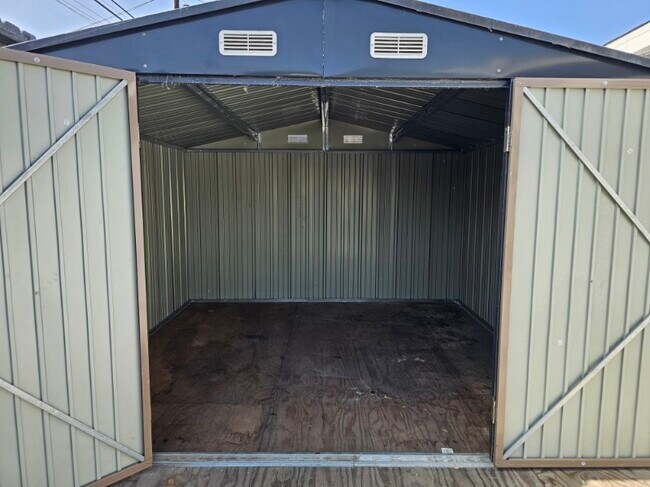 Foto del edificio - 290 E 57th St