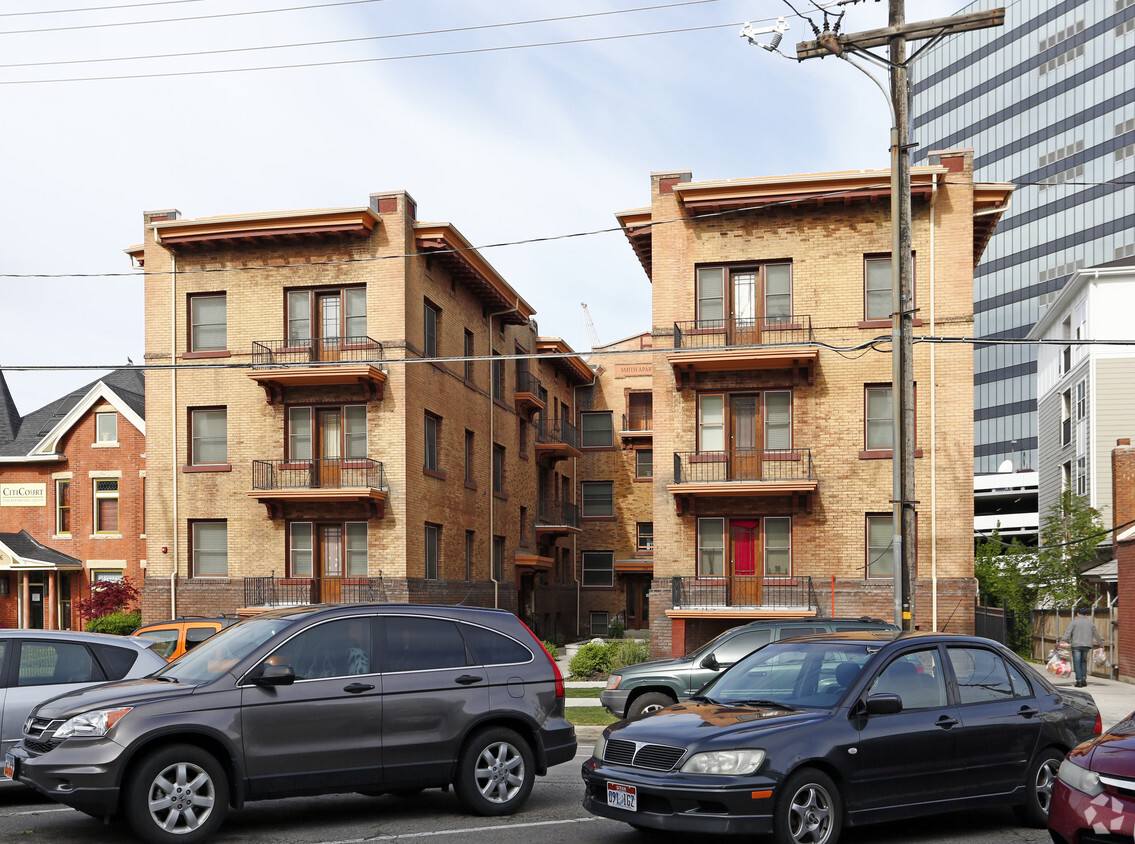 Primary Photo - Smith Apartments