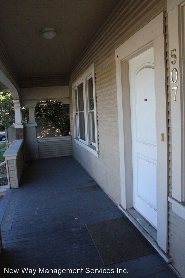 Foto del edificio - 4 br, 2 bath House - 507 W. 10th Street