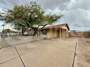 Building Photo - 329 N 69th Ave