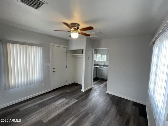 Building Photo - 737 S 2nd St