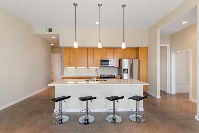 Building Photo - 507 Sabine St