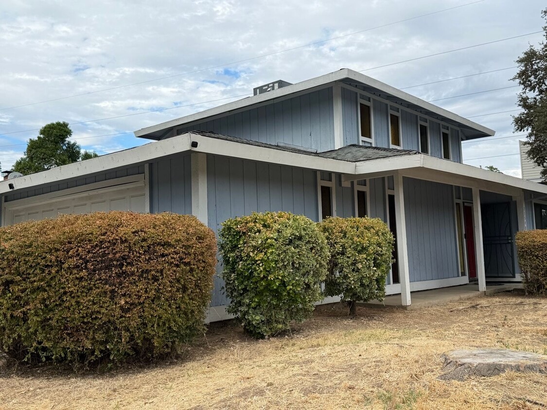 Building Photo - 2354 Villanova Cir