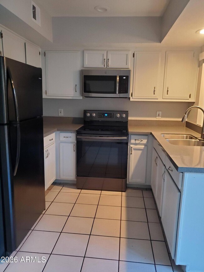 Foto del edificio - 9228 N 7th Ave