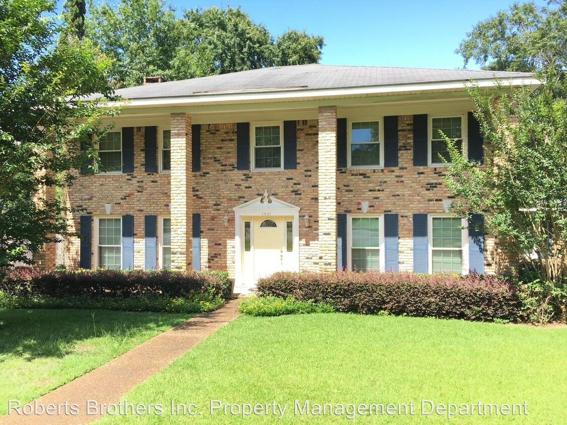 Primary Photo - 4 br, 2.5 bath House - 1321 Westbury Drive