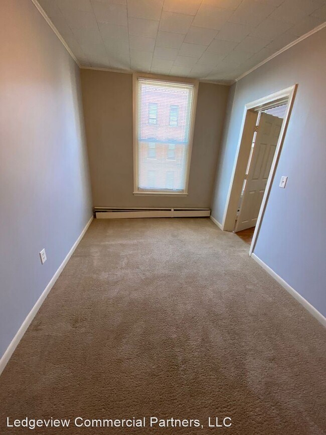 Foto del edificio - 1358 Elm St