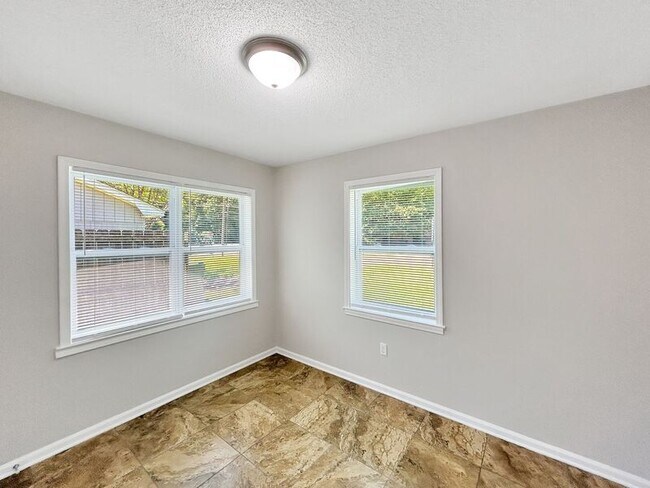 Building Photo - 8044 Whitebrook Dr