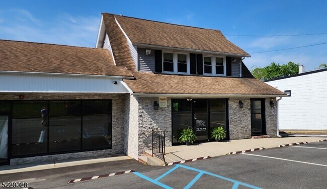 Foto del edificio - 1962 Washington Valley Rd