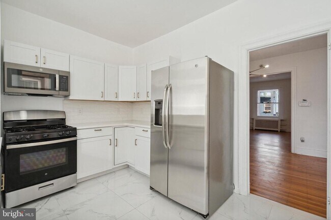Building Photo - 5108 Delancey St