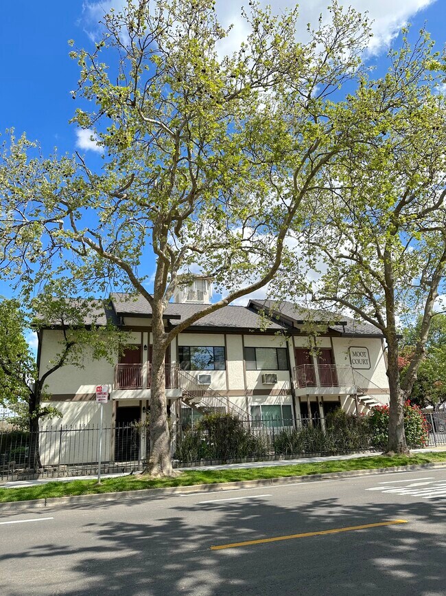 Frente - 2915 34th St