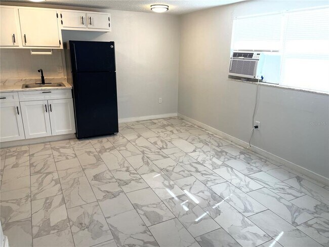 Foto del edificio - 14005 Sandy Ct