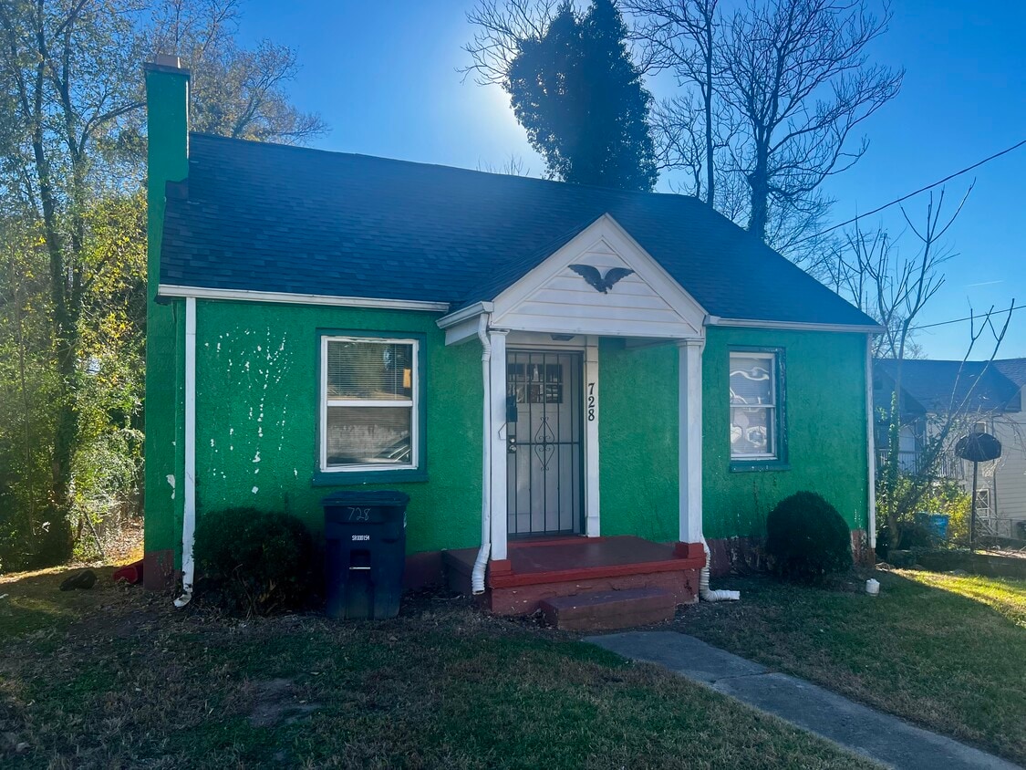 Foto principal - 728 Harrison Ave NW