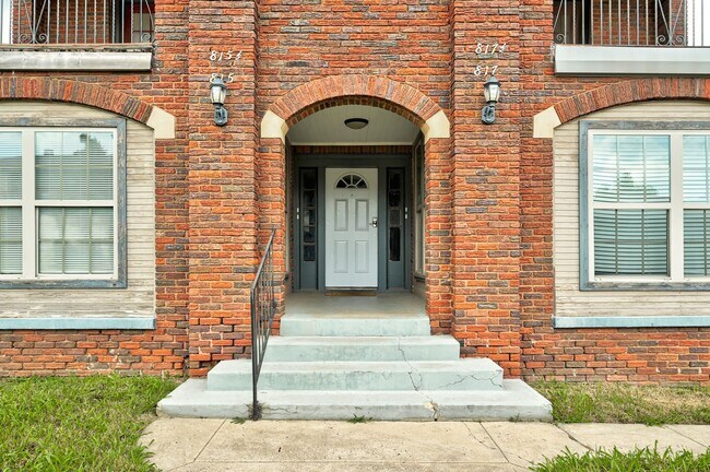 Foto del edificio - 817 East Dr