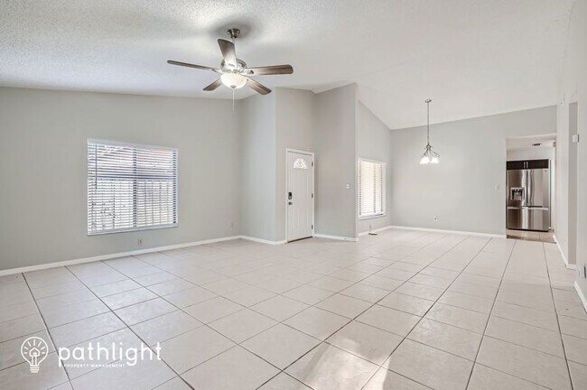 Foto del edificio - 632 Boniview Ln