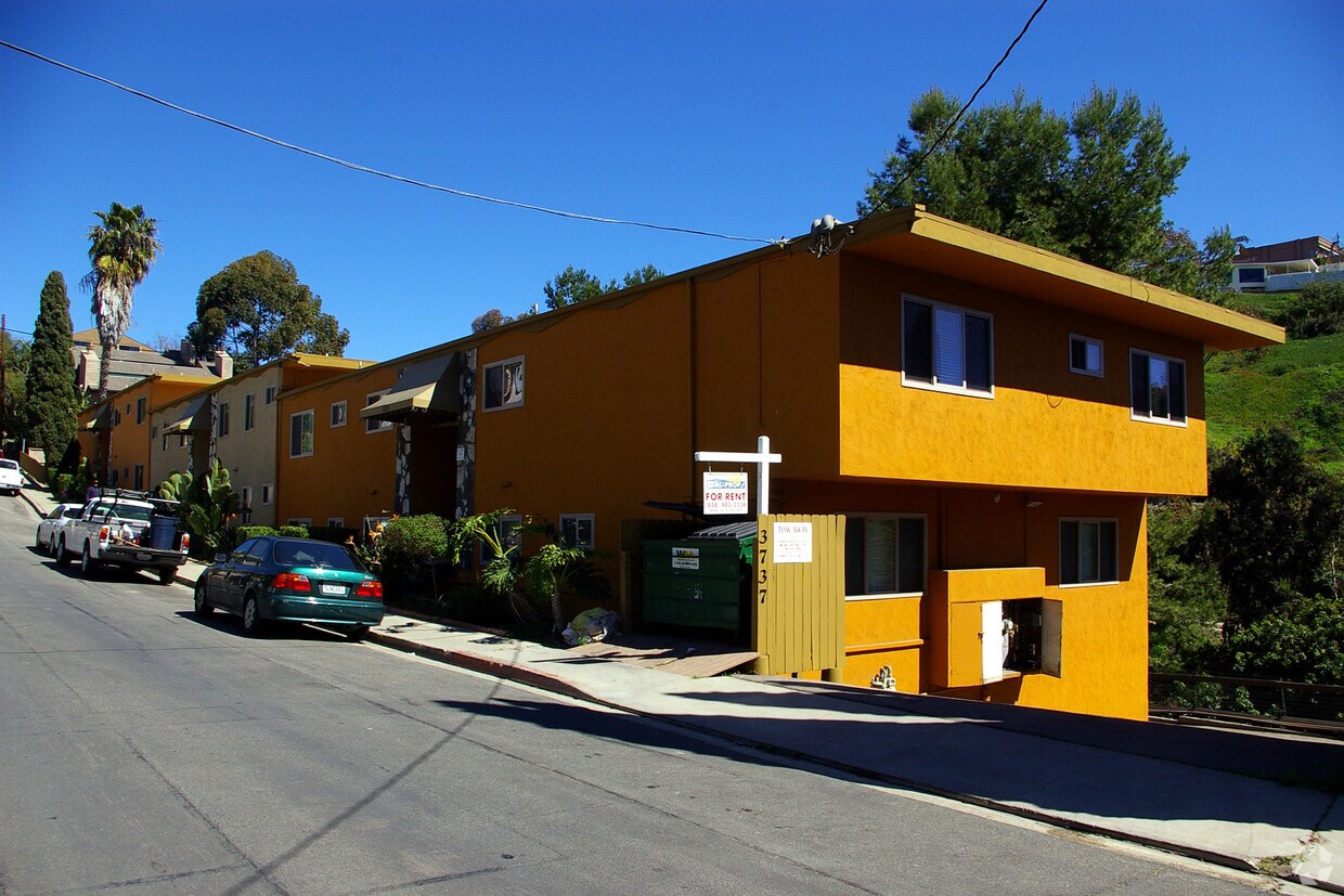 Foto del edificio - 3737 Keating St
