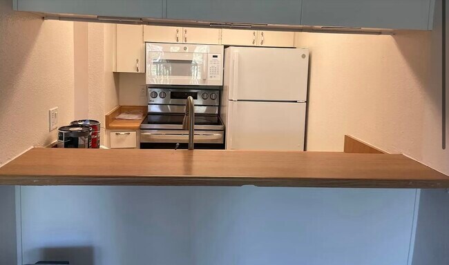 Foto del edificio - 3332 Shelter Creek Ln