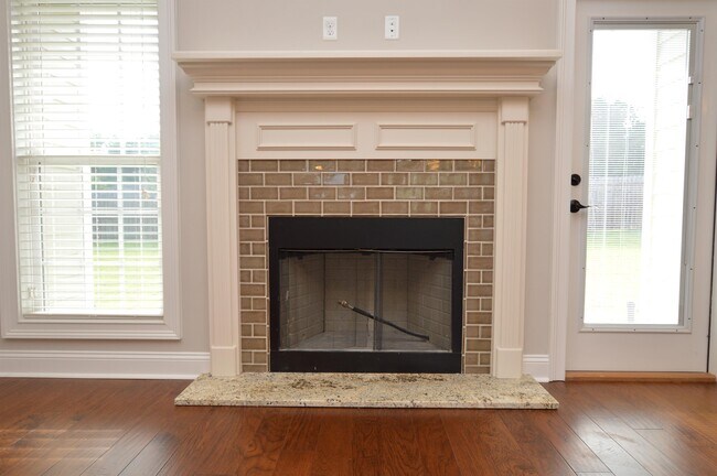 Building Photo - 4468 Kenilworth Cir