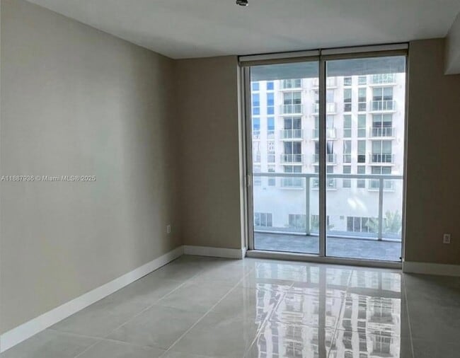 Photo - 253 NE 2nd St Apartment