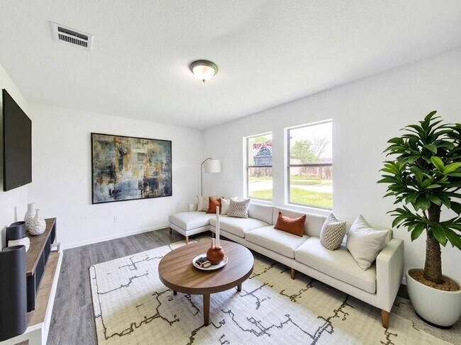 Foto del edificio - 4909 Holloway Dr