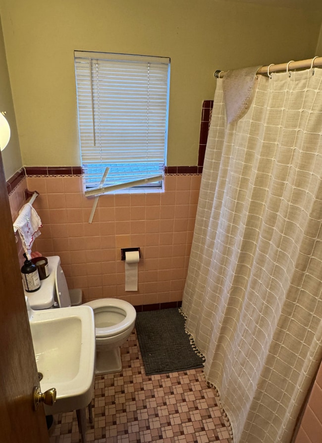 Photo - 1003 Ann St Apartment