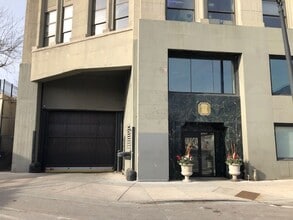 Building Photo - 1550 S Blue Island Ave