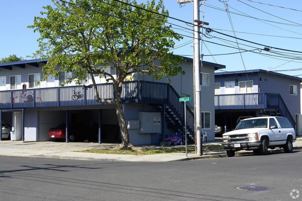 Foto del edificio - 581 Pine St
