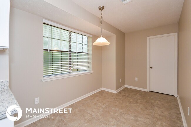 Building Photo - 170 Southmoor Cir