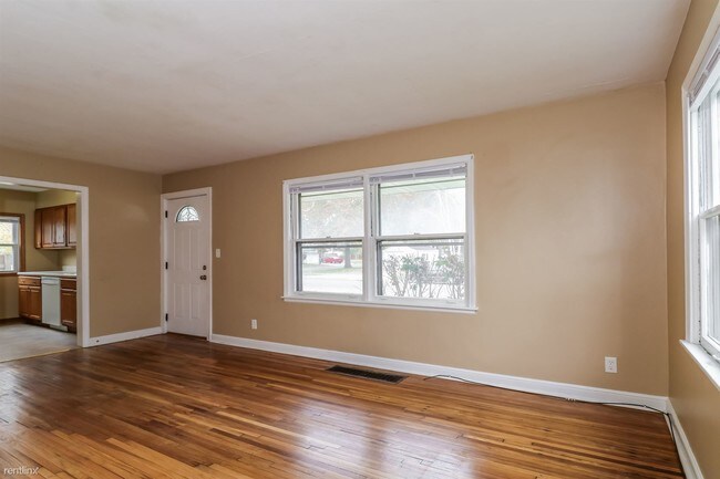 Building Photo - 3 br, 1 bath House - 271 Hazelwood St