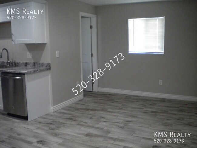 Foto del edificio - 3132 E Glenn St