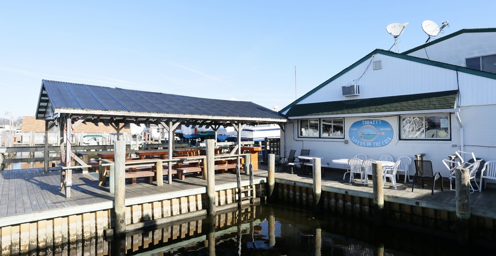 Moving to Amityville, NY? Learn about renting in Amityville