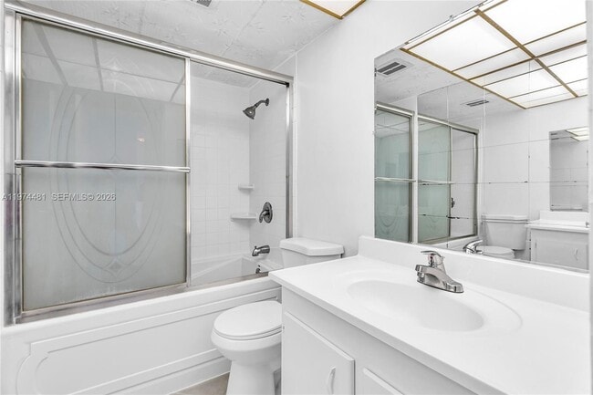 Foto del edificio - 4200 NW 3rd Ct