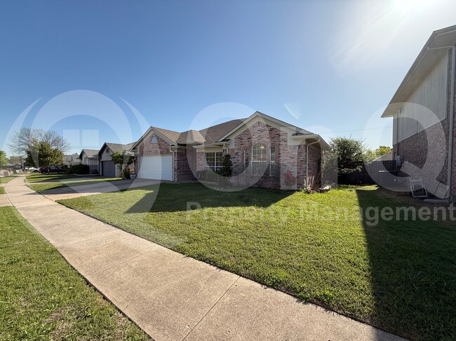 Building Photo - 6717 Smallwood Dr