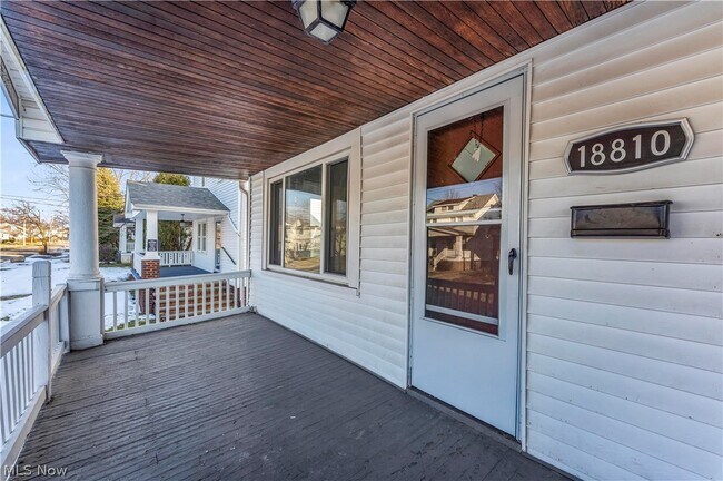 Foto del edificio - 18810 Arrowhead Ave