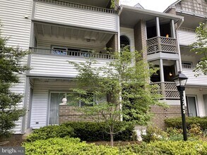 Building Photo - 7703 Lafayette Forest Dr