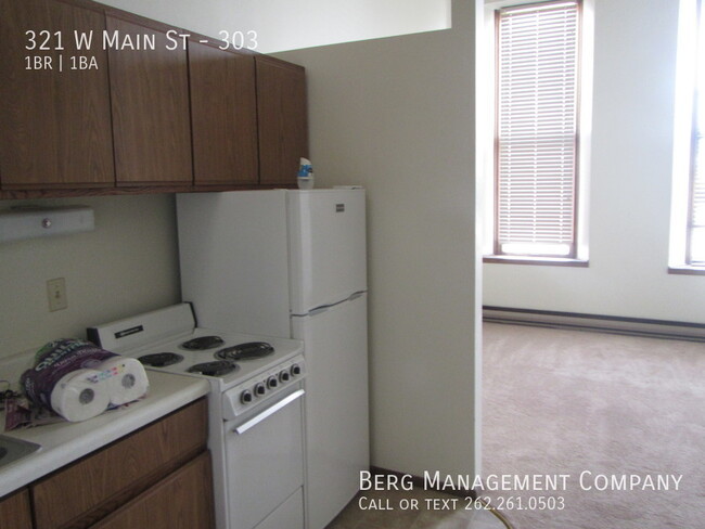 Foto del edificio - Large one bedroom downtown Waukesha