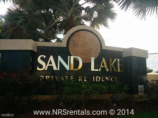 Foto del edificio - 8915 Latrec Ave