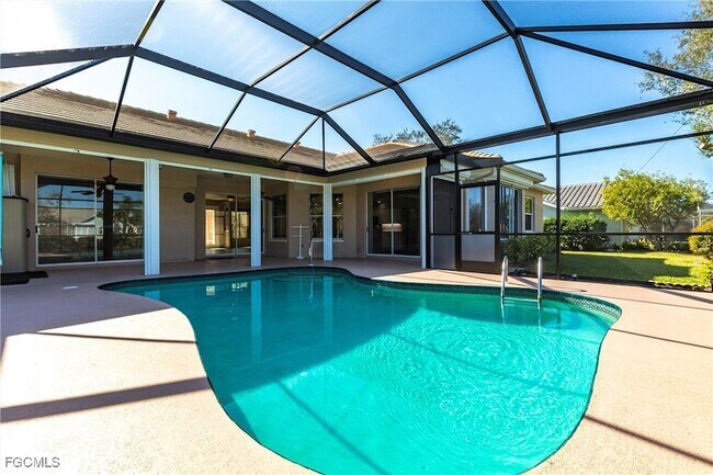 Foto del edificio - 8361 Trentwood Ct